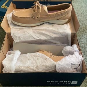 Sperry shoes for women!